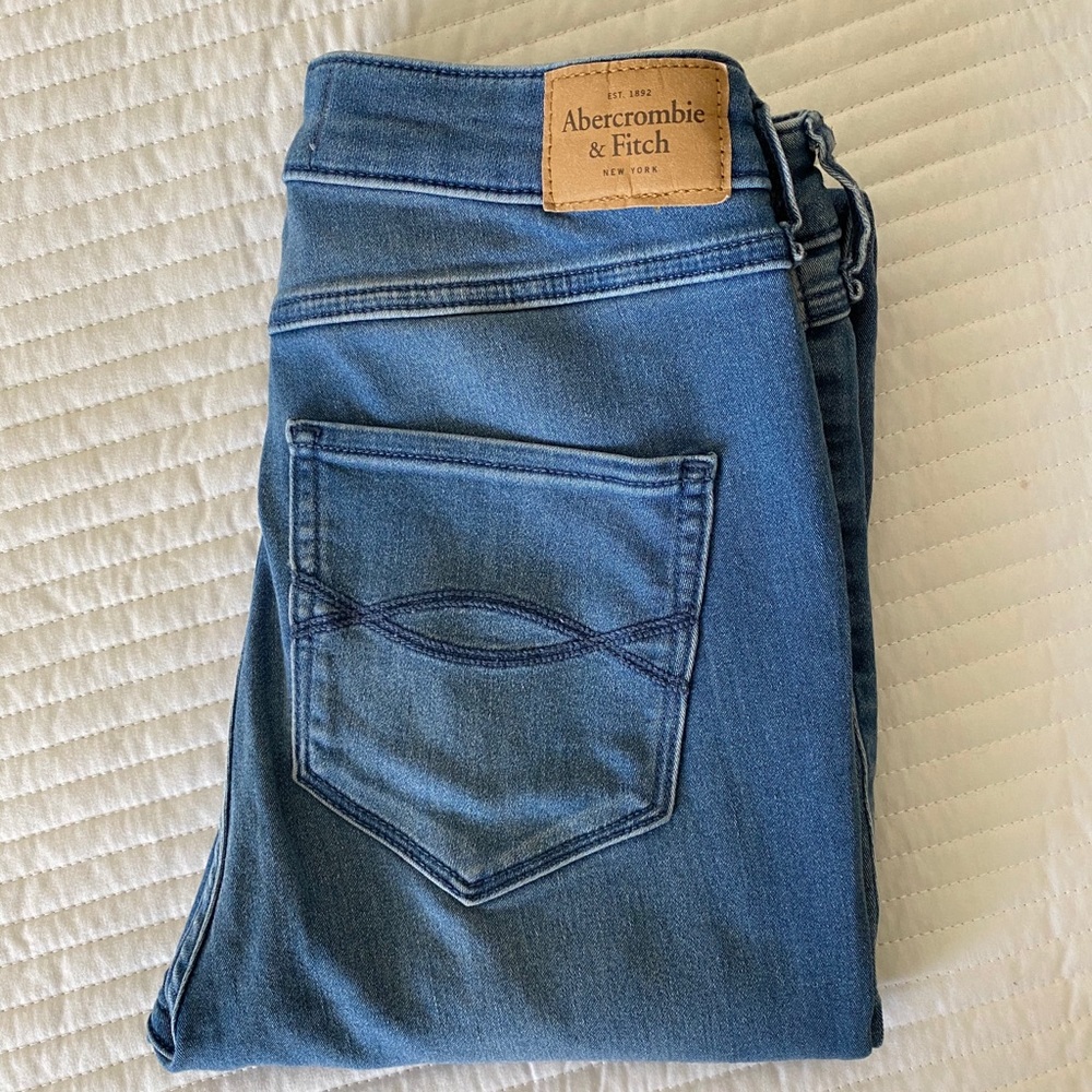 skinny jeans